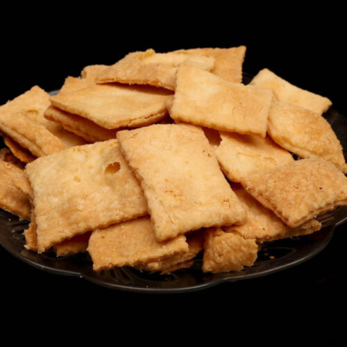 Cheese Papdi from Kayani Bakery, Pune (500gm)